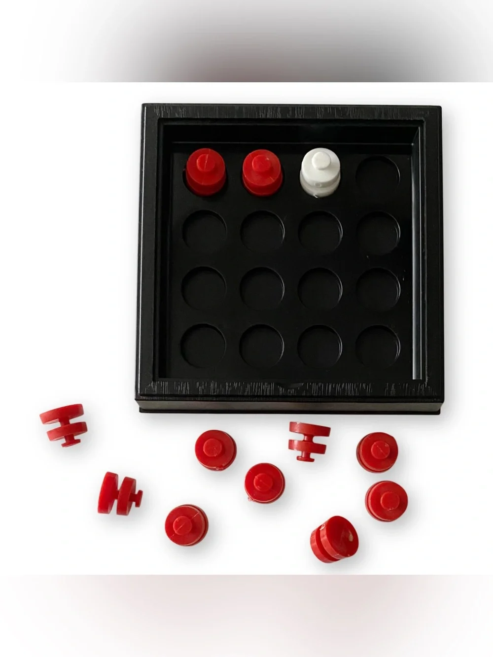 Mag-Nif Vintage 1970s Count Down Travel Pocket Peg Puzzle Handheld Strategy Game